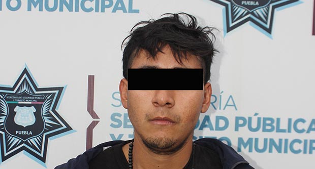 Detuvo SSC de Puebla a dos hombres por robo de vehículo