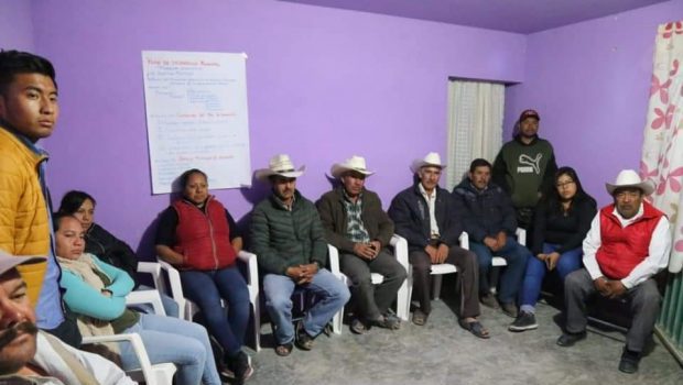 Lorenzo Rivera se reúne con la militancia de Tecali de Herrera y Tzicatlacoyan