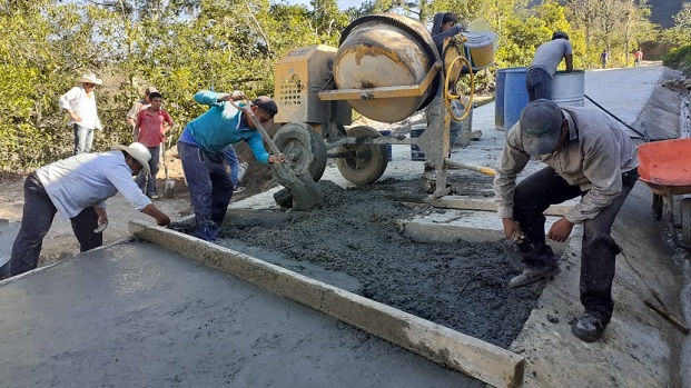 Avanza obra de pavimentación en San Miguel del Progreso