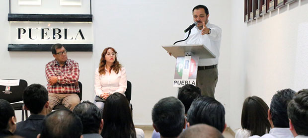 Toma protesta estructura PRI MX