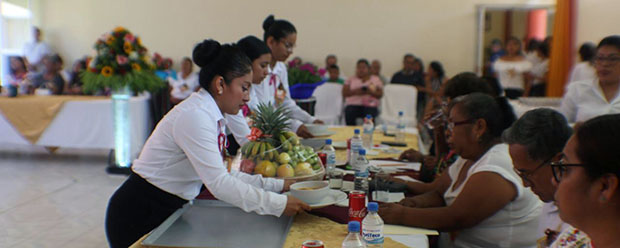 Los mexicanos necesitan conocer la comida mixteca: Antorcha
