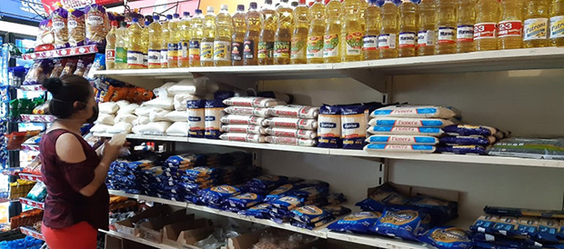Deben autoridades dotar a la población de alimentos