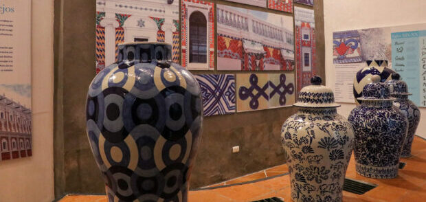 Con exhibición de Talavera, Cultura e INAH abren las puertas del Patio de los Azulejos