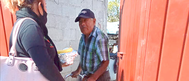 Estancia de día de Ixcaquixtla reparte alimentos a domicilio