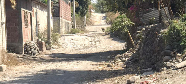 En Tzompahuacan dicen que Barbosa es el peor gobernador del país
