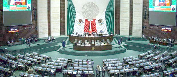 Más diputados piden permiso para buscar candidaturas