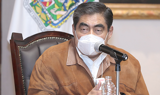 Pide Barbosa Huerta a habitantes de la capital acudir a vacunarse