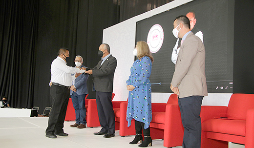 “Ustedes son la Institución”: IBERO Puebla celebra antigüedad de colaboradores