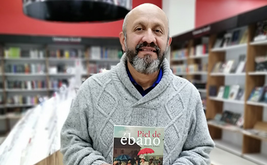 Marco T. Robayo comparte su libro “Piel de ébano” en el CCU de la BUAP
