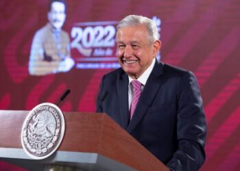 Plan de Salud para el Bienestar nacionalizará el sistema, asegura presidente