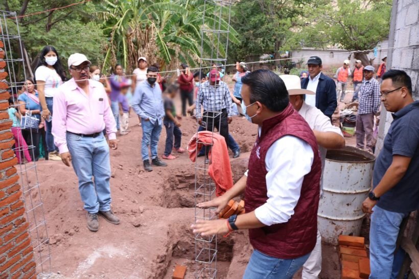 Con baños ecológicos, gobierno estatal mejorará calidad de vida en Huehuetlán el Grande