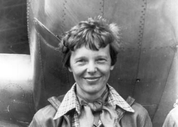 Amelia Earhart: la primera mujer en cruzar el Atlántico