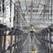 Lluvia y viento dañan estructura de puente colgante de cristal en Puebla