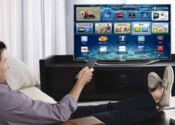 Por qué ver televisión por mucho tiempo podría dañar tu cerebro y causar demencia