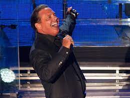 MAS DE 18 MIL PERSONAS PRESENCIARON EL CONCIERTO DE LUIS MIGUEL