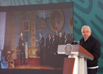 Benito Juárez defendió la República y la dignidad nacional, resalta presidente en última clase sobre el Benemérito de las Américas