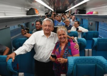 Presidente realiza gira de trabajo a bordo del Tren Maya