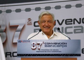 Presidente clausura 87° Convención Bancaria en Acapulco; destaca cooperación de banca y privados