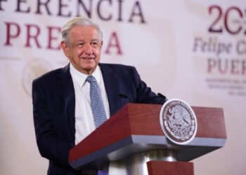 Presidente reconoce a Fuerzas Armadas por pacificar al país; el pueblo confía en su labor, afirma