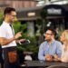 Inteligencia Artificial profesionaliza a la industria restaurantera: experta