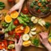Estos alimentos podrían ayudar a reducir el riesgo de cáncer de colon en un 35 %