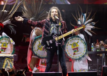 Anuncia Alex Lora gran concierto en CDMX por 55 años de carrera