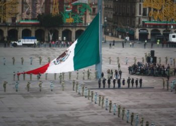 Presidente rinde homenaje a víctimas de los sismos de 1985 y 2017