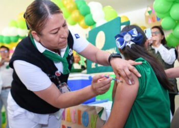 Inician Salud e IMSS-Bienestar jornada de vacunación contra el VPH