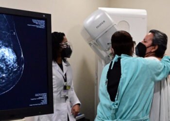 Avanza sector Salud en prevención y atención primaria a cáncer de mama