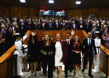 Presidenta Claudia Sheinbaum asiste a la toma de protesta de Rocío Nahle García como gobernadora constitucional de Veracruz
