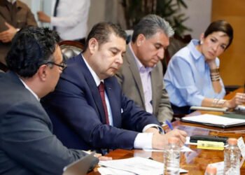 En Puebla hay coordinación y esfuerzos para garantizar los servicios de salud a la población