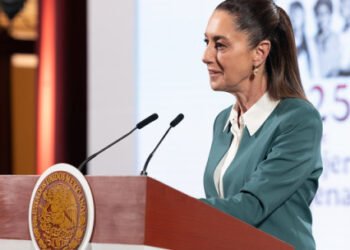 No están solos, hay que guardar la calma: Presidenta presenta la estrategia “México te abraza” en atención a migrantes mexicanos
