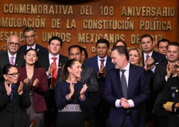 En el aniversario 108 de la Constitución de 1917, presidenta Claudia Sheinbaum envía reformas para la no reelección y contra el nepotismo