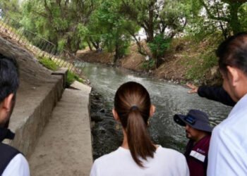 México dará ejemplo al mundo de cómo vamos a limpiar nuestros ríos: Presidenta encabeza jornada de saneamiento del río Atoyac