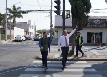 Supervisa Pepe Chedraui conclusión de mantenimiento vial de Avenida 15 de Mayo