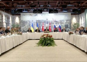Empiezan las negociaciones entre Rusia y Ucrania en Estambul, las primeras en 3 años