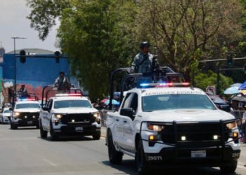 Saldo blanco durante Desfile Conmemorativo a la Batalla de Puebla
