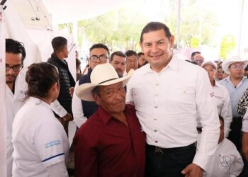Más de 2 mil acciones de salud en jornada encabezada por Gobernador Armenta