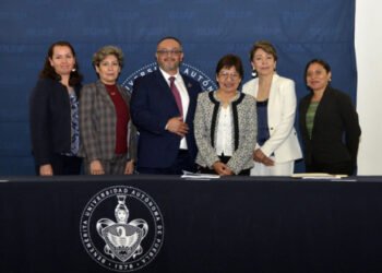 La BUAP transforma la vida de los jóvenes y de sus familias: Rectora Lilia Cedillo