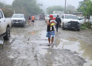 Atiende gobierno poblano emergencia en La Máquina y en La Ceiba por la seguridad de las familias