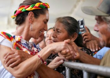 “Es un presupuesto para siempre”: Presidenta Claudia Sheinbaum entrega más de mil 418 mdp del FAISPIAM para pueblos originarios de Veracruz