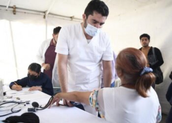 Adultos mayores aprovechan Jornada de Salud Por Amor a Puebla en Tepeaca