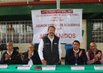 Para dar certeza académica docentes de COBAEP realizan encuentro académico