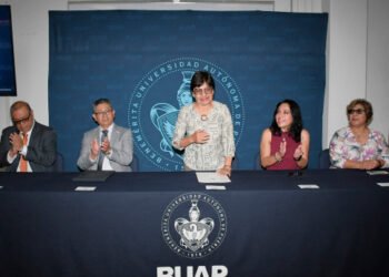 Destaca la Rectora Lilia Cedillo actividad científica en la FCQ