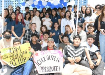 Bienvenida a estudiantes del Complejo Regional Mixteca y de la prepa Simón Bolívar