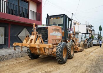 Supervisa Pepe Chedraui obras de pavimentación en la Junta Auxiliar de San Francisco Totimehuacan