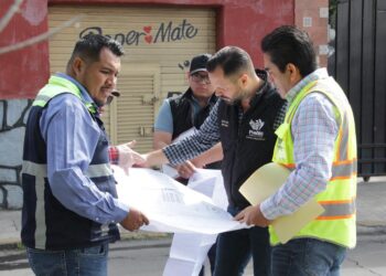 Supervisa Gobierno de la Ciudad trabajos de mantenimiento vial en avenida 11 Oriente