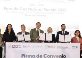 Con la fuerza de los jóvenes, Puebla construye la soberanía energética: Armenta