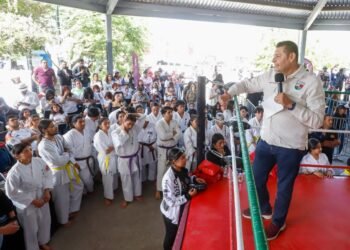 Con cercanía y ejemplo, gobierno estatal promueve unidad familiar y reconstruye tejido social