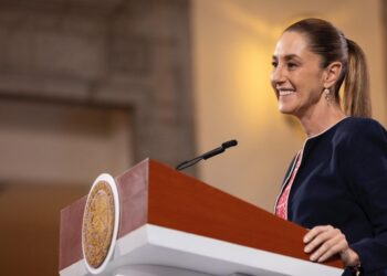 Pensiones millonarias a exfuncionarios del periodo neoliberal son ofensivas; se analiza reforma constitucional: Presidenta Claudia Sheinbaum